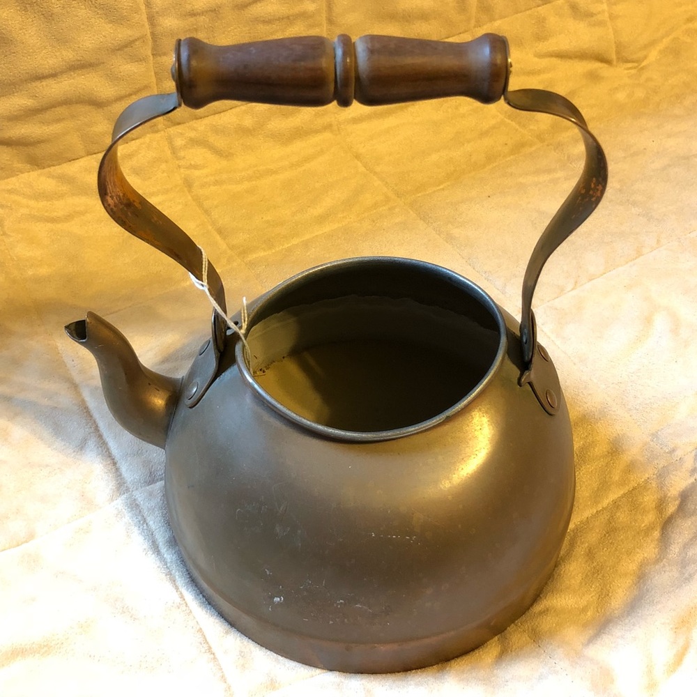 Tea kettle - Picture 2 of 2